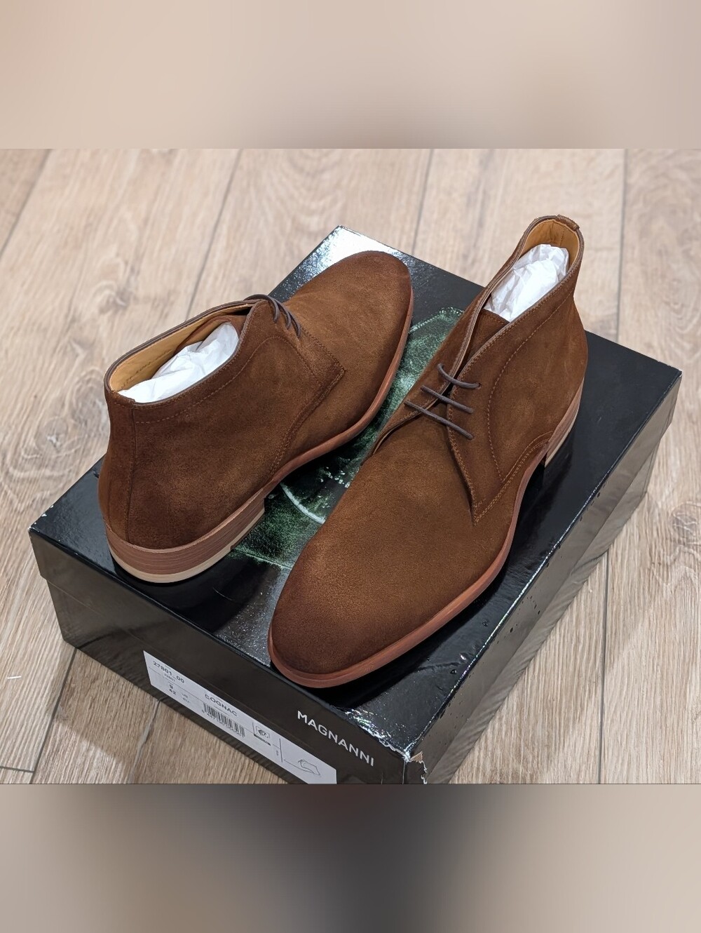 $495 Mens Magnanni Suede Chukka Boots Cognac US 9